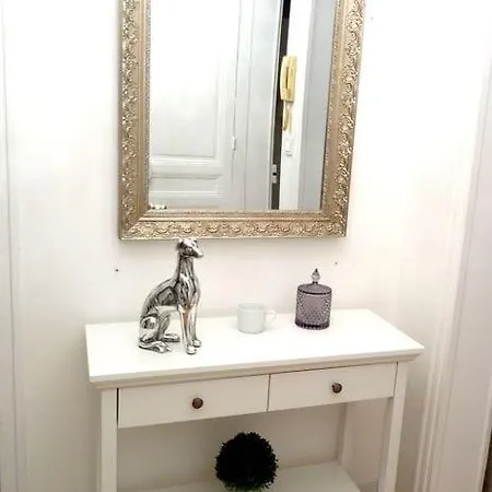 Апартаменты Cour Condorcet 6p Gestion Immo Daumesnil *