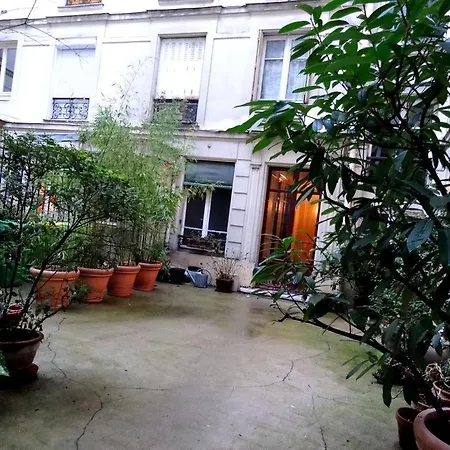 Cour Condorcet 6p Gestion Immo Daumesnil * Париж
