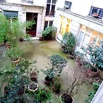 Daire Cour Condorcet 6 Personnes